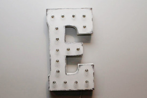 Light up letters e front